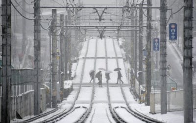 strade innevate tokyo