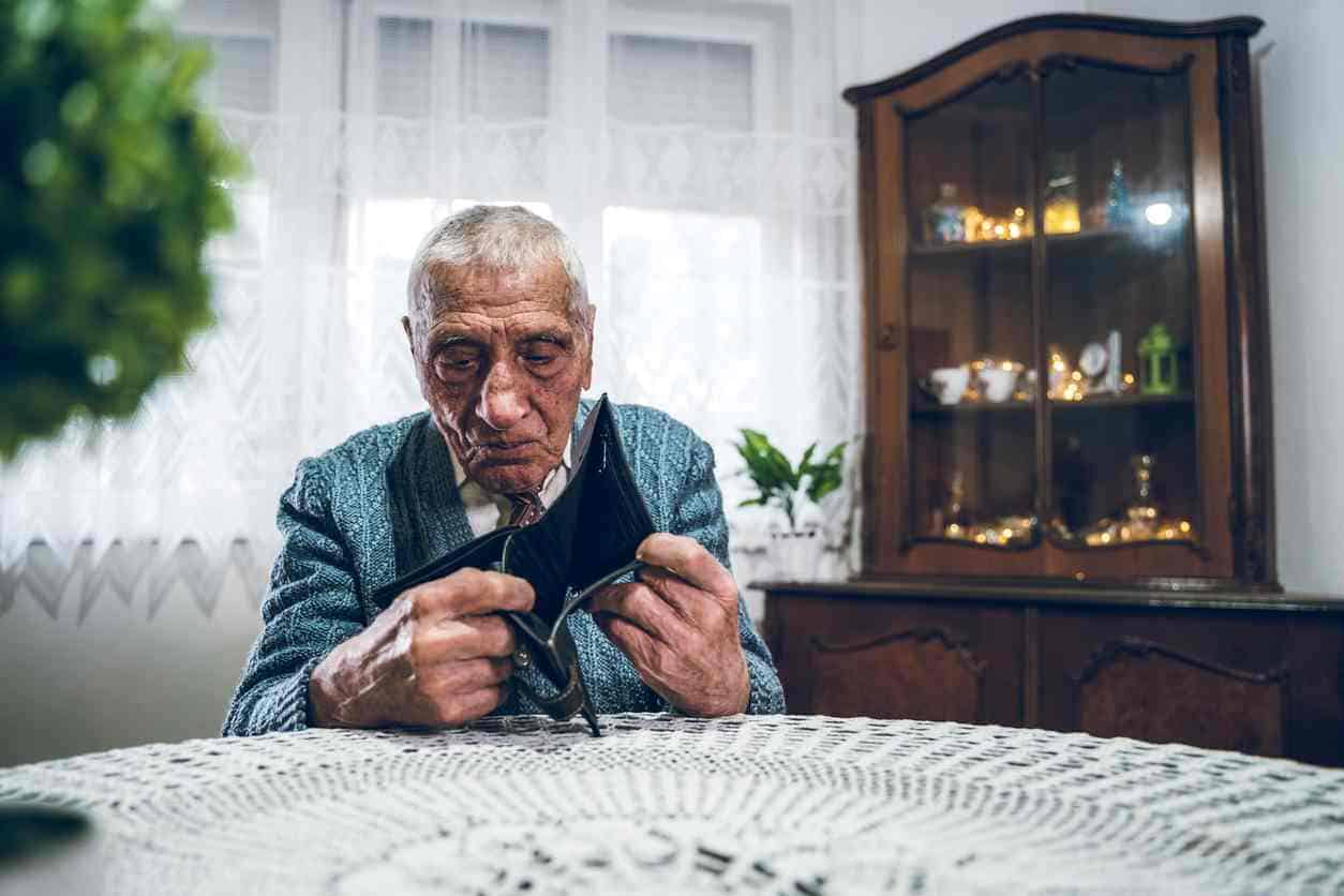 Povertà galoppante per Coronavirus. Famiglie non hanno i soldi per compare il cibo