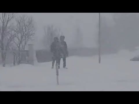 Islanda, tremende tempeste di neve. Un metro e mezzo di neve. Video meteo
