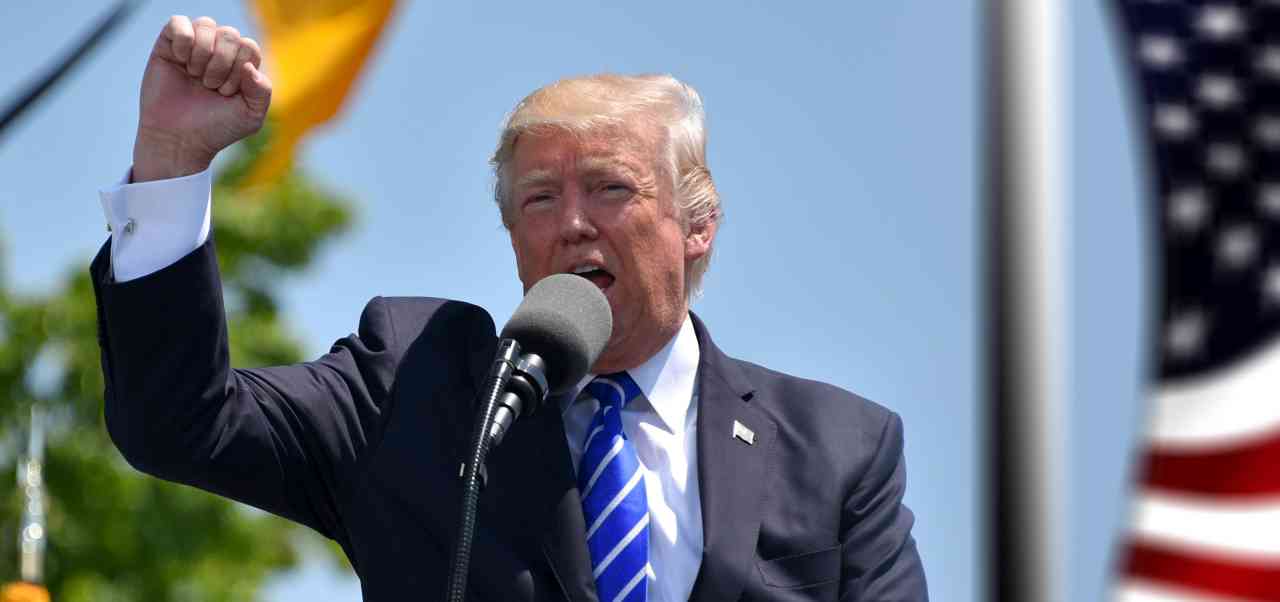 Usa, Trump attacca i social media: “Adesso potranno essere puniti”