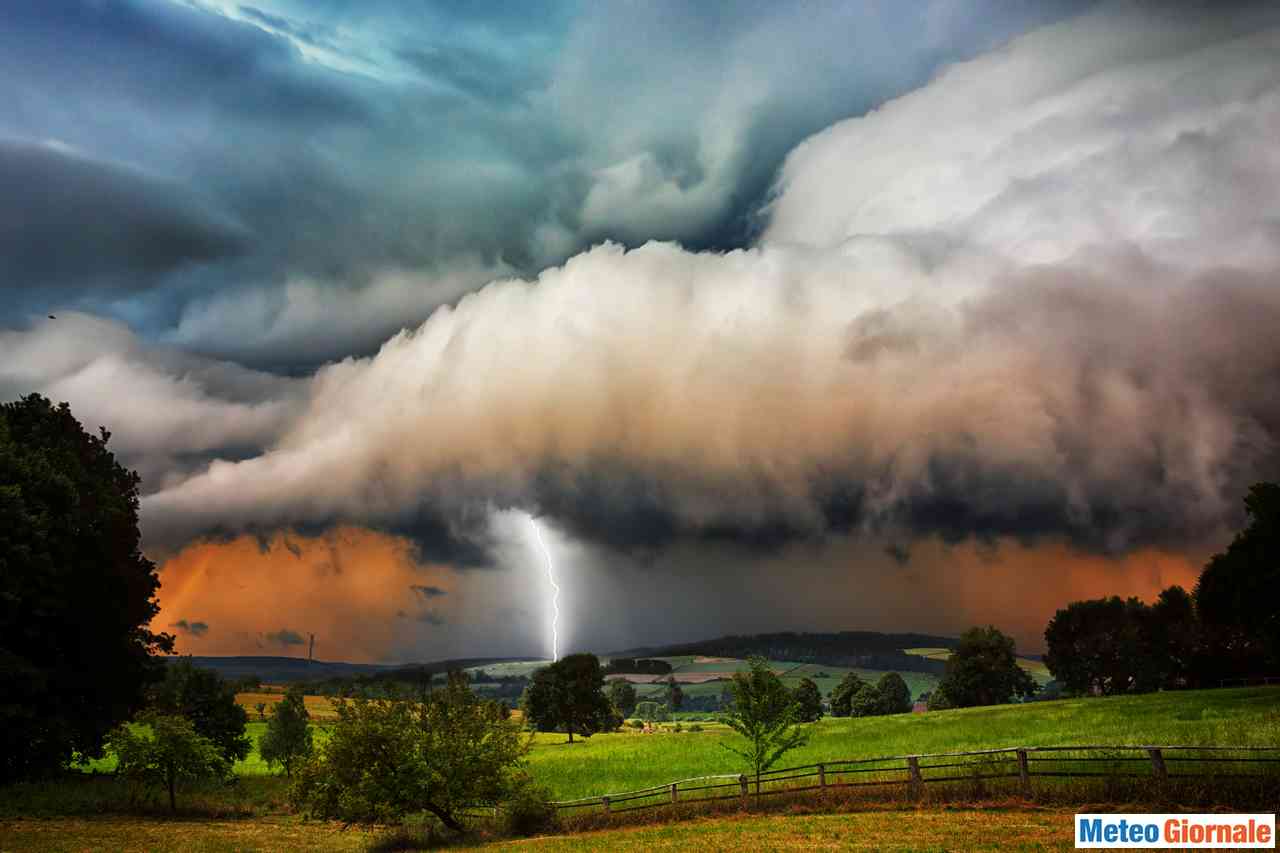 Ancora TEMPORALI e GRANDINE, prima che esploda il CALDO VERO