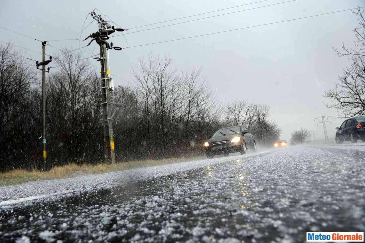 Furia del meteo estivo: devastanti grandinate in atto. Previsioni