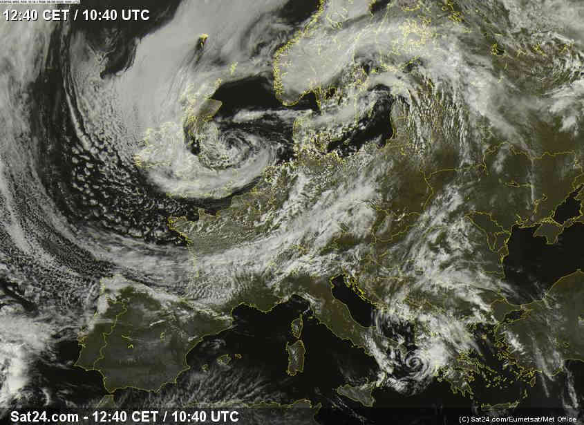 Meteo autunnale visto dal Meteosat: prossime ore peggioramento intenso