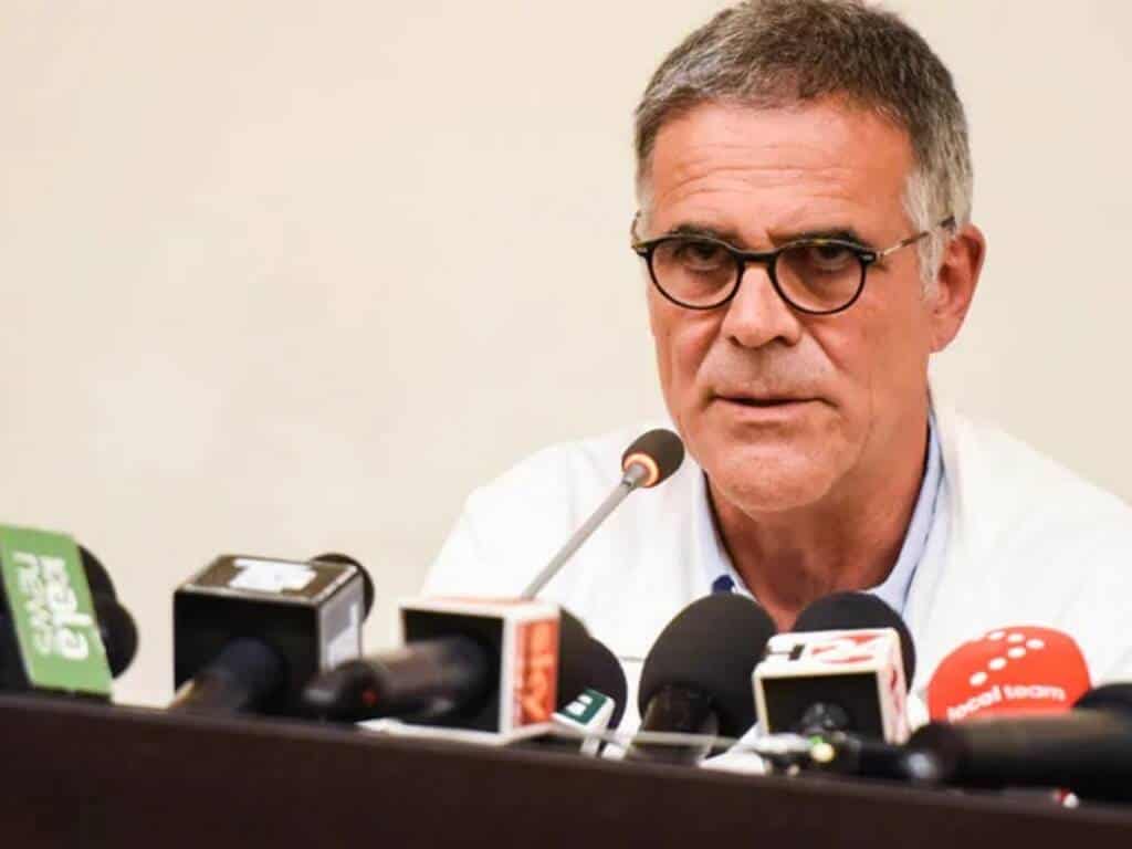 Coronavirus, Zangrillo: “Il Covid non esiste più “. Tutti contro, il virus c’è