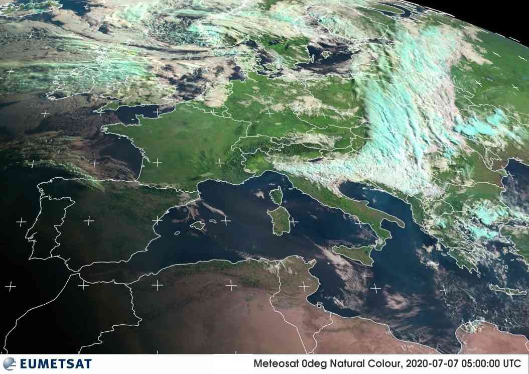Il meteo della strana Estate 2020: ecco un fronte freddo sull’Italia