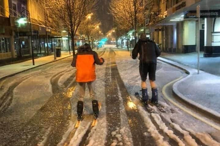 si scia nelle vie cittadine