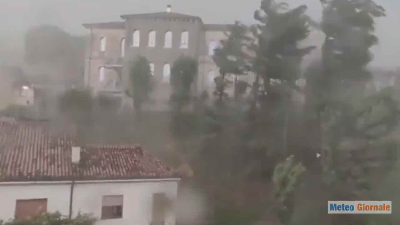 Venti forti come quelli d’uragano nel Veneto, video meteo dei disastri