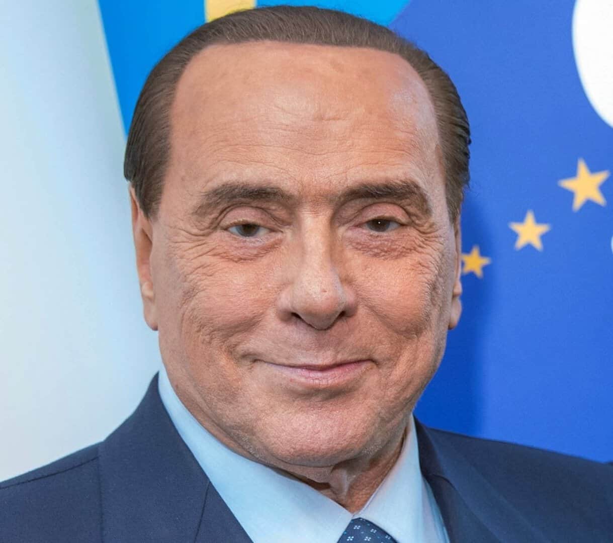 Silvio Berlusconi ricoverato in ospedale per polmonite. Non è in terapia intensiva