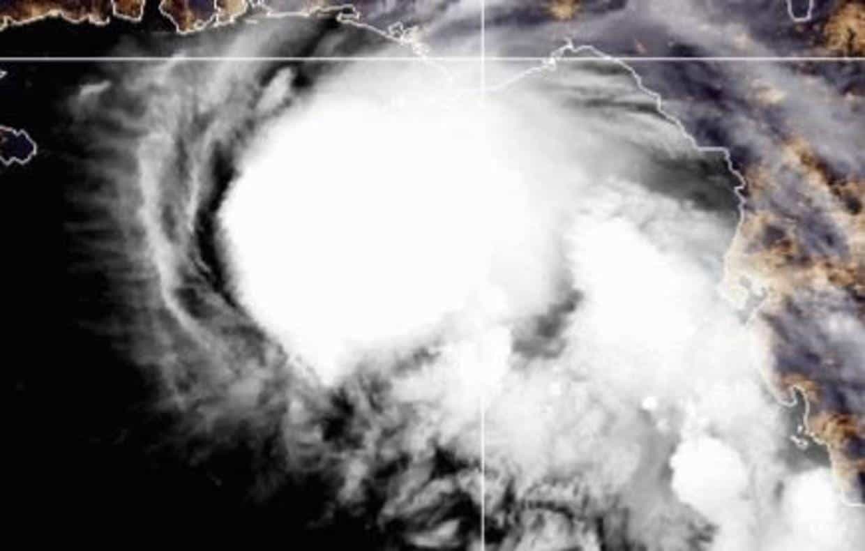 Uragano Sally sul Golfo del Messico, impatto imminente verso New Orleans