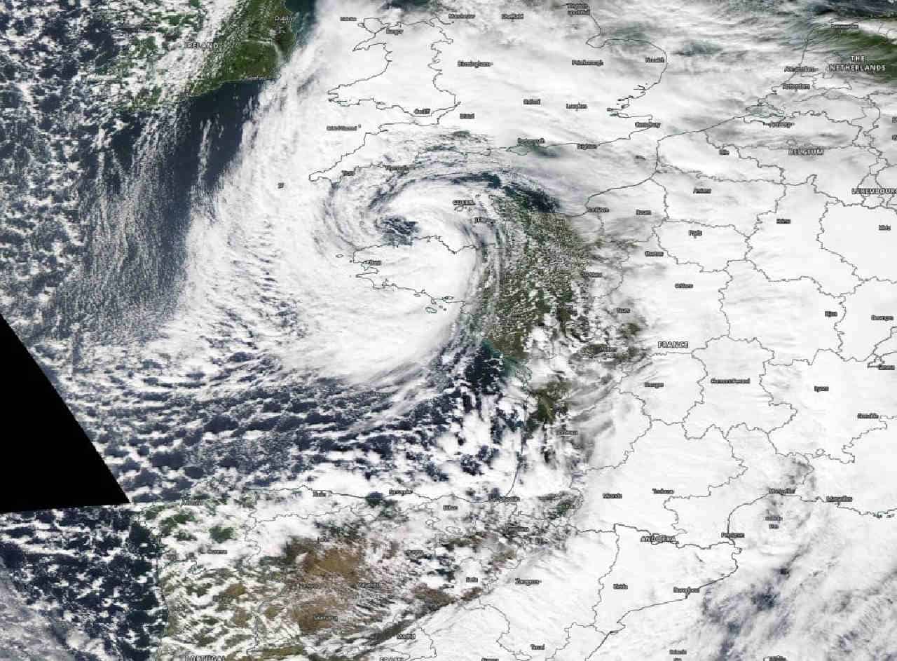 La tempesta Alex e una ciclogenesi esplosiva da record