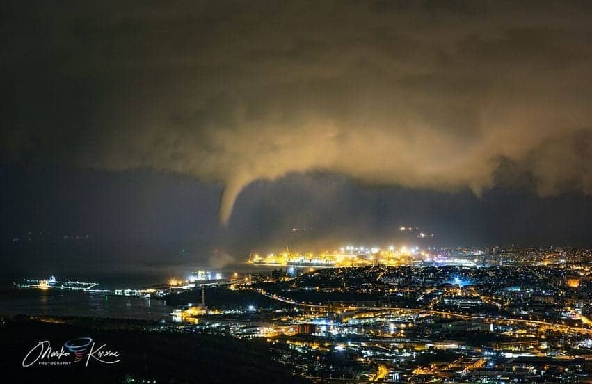 METEO: forte maltempo. Tornado colpisce Trieste, con anche grandine. Video