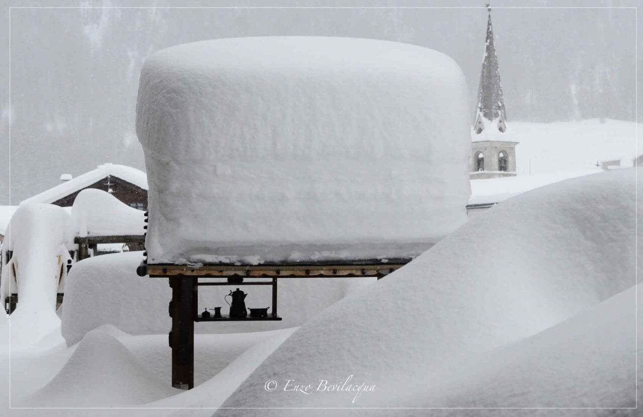 Alpi sepolte di neve: panorami fiabeschi