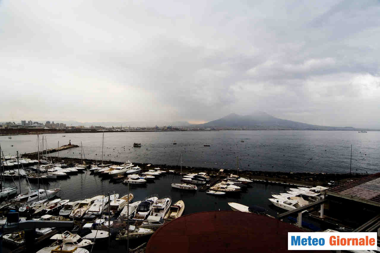 Meteo NAPOLI con forte maltempo. Temporali anche intensi