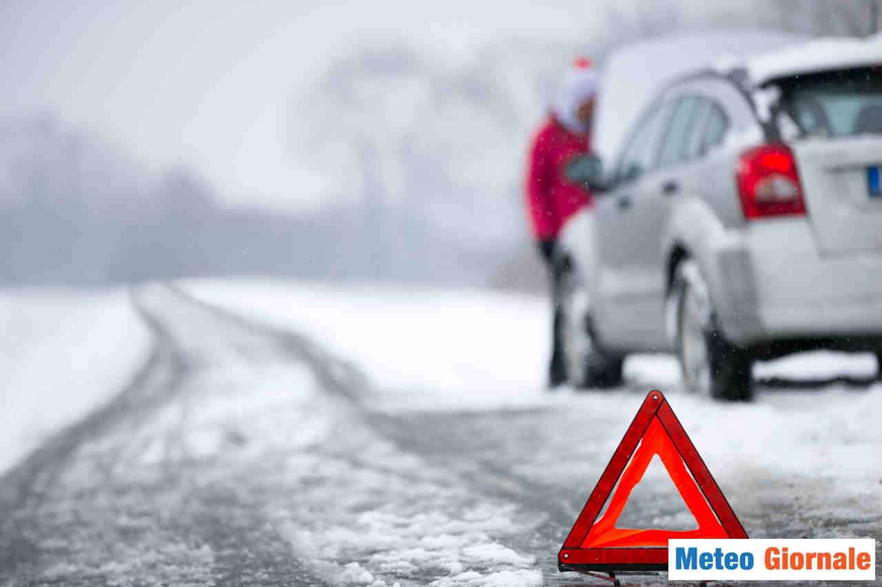 Le nevicate abbondanti, hanno causato problemi di viabilità in varie strade italiane.
