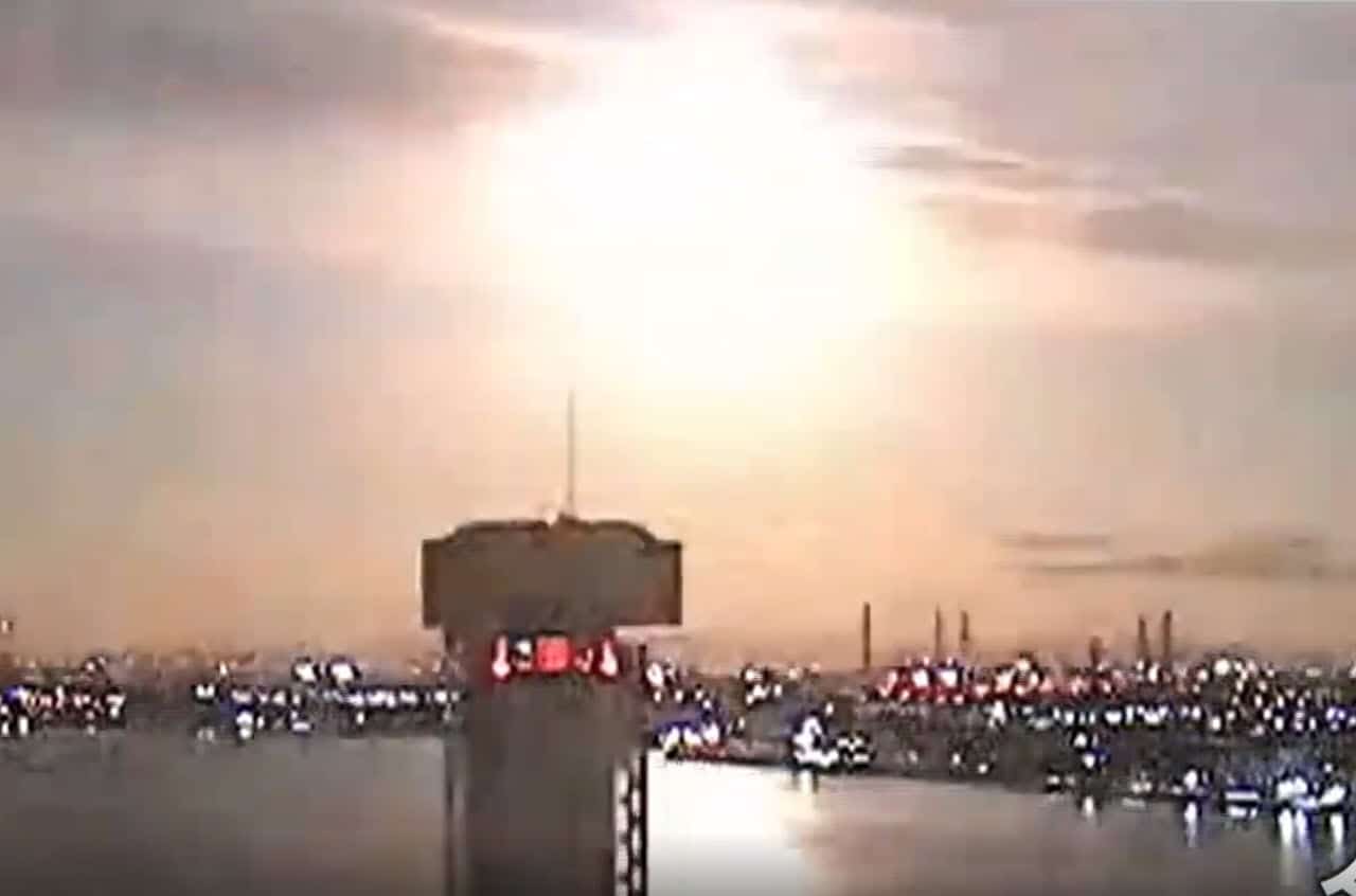 VIDEO grosso Meteorite esplode nei cieli del Giappone. BOATO