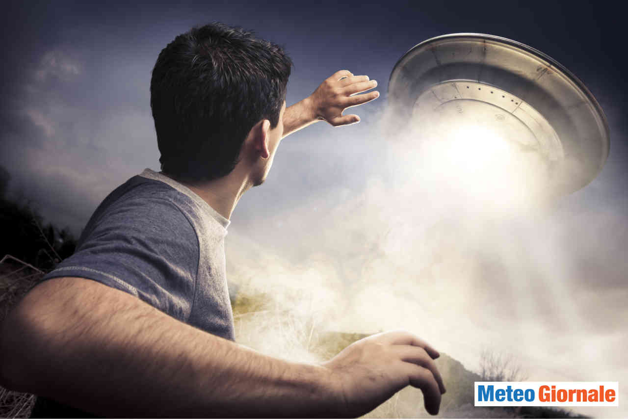 Gli UFO esistono le prove dalla NASA. Avvistamenti. Ma non siamo pronti