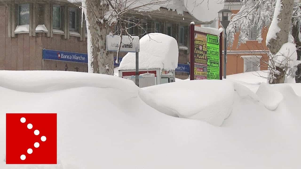 Gelo, ma anche 3 metri di neve. Era il Febbraio 2012. Video meteo