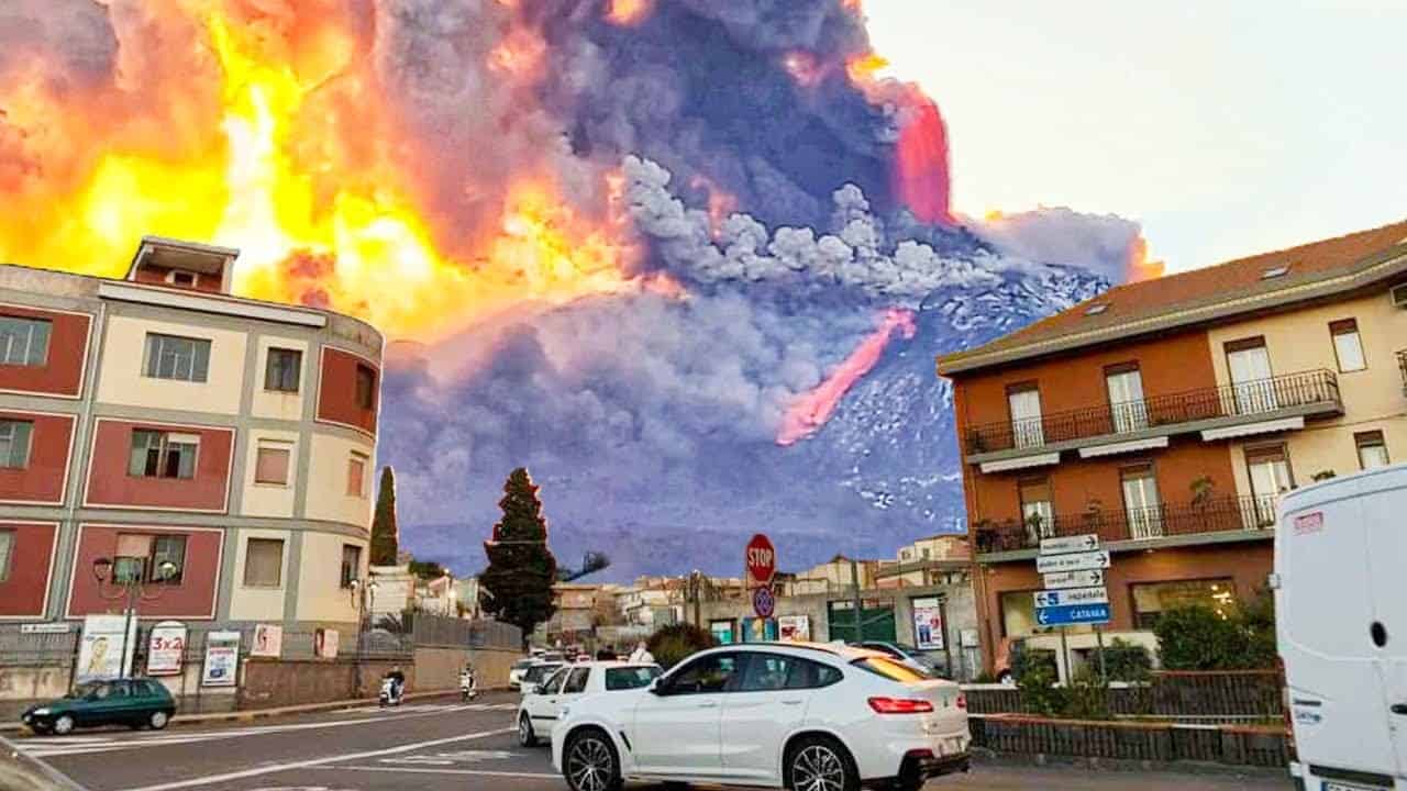 Etna, infernale eruzione. Evento eccezionale