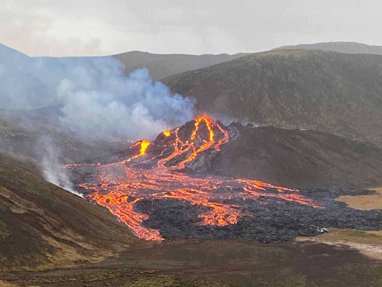 Vulcano si risveglia dopo quasi 1000 anni. Paura a Reykjavik