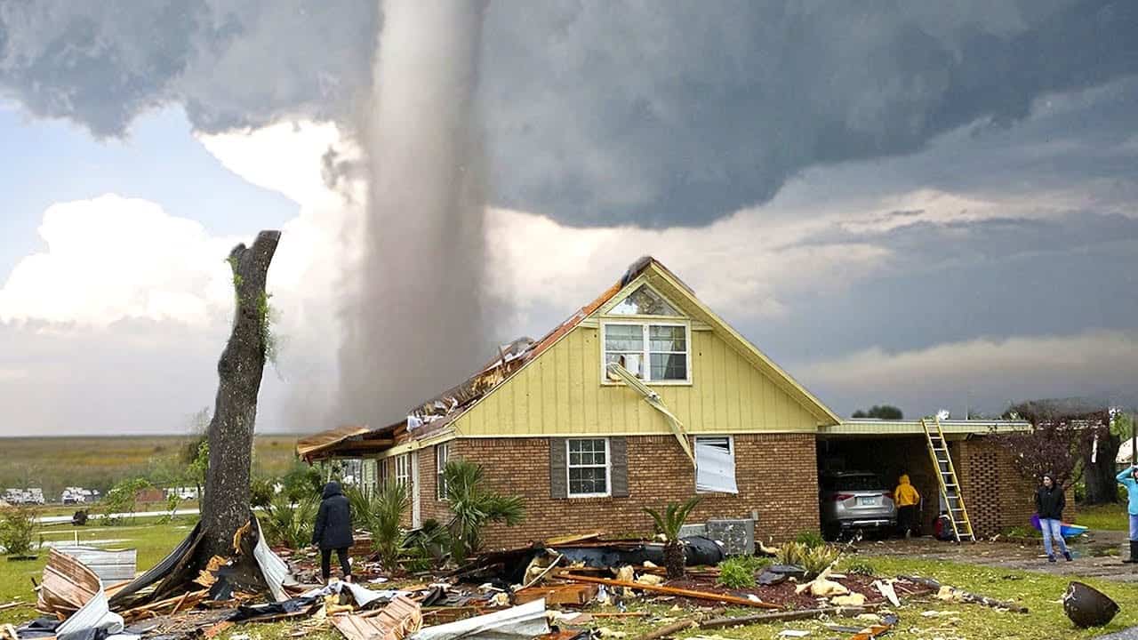 Florida, raffica di temporali con tornado. Video meteo