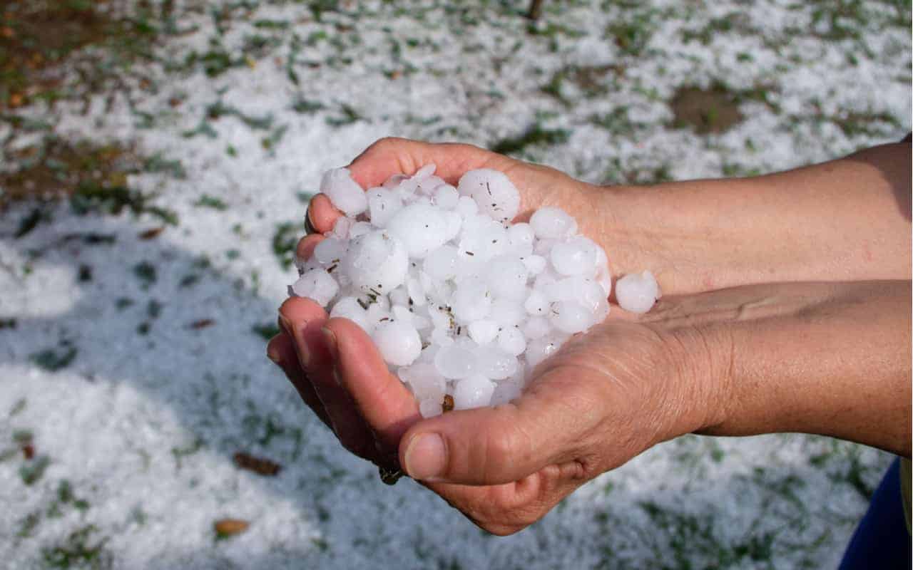 Meteo Veneto, devastanti grandinate in vari centri urbani
