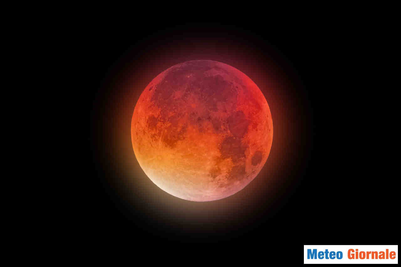 Superluna di sangue ed eclissi totale. Spettacolo grandioso in arrivo