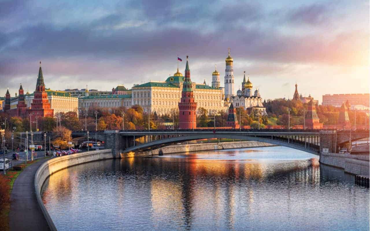 Mosca caldo record di maggio, Russia sotto grandine record