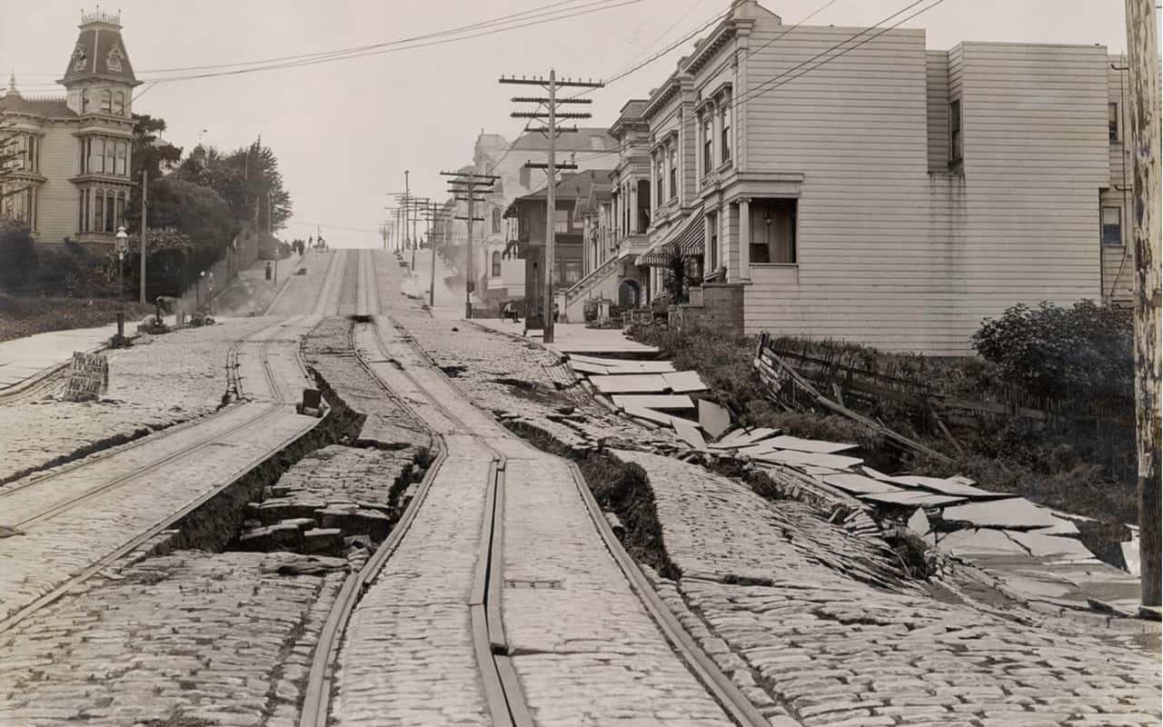 TERREMOTO: l’evento tellurico che durò 32 anni. Un altro è in atto