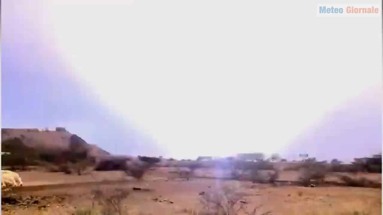 Video di un temporale in Arabia Saudita. La differenza dai nostri sono i fulmini