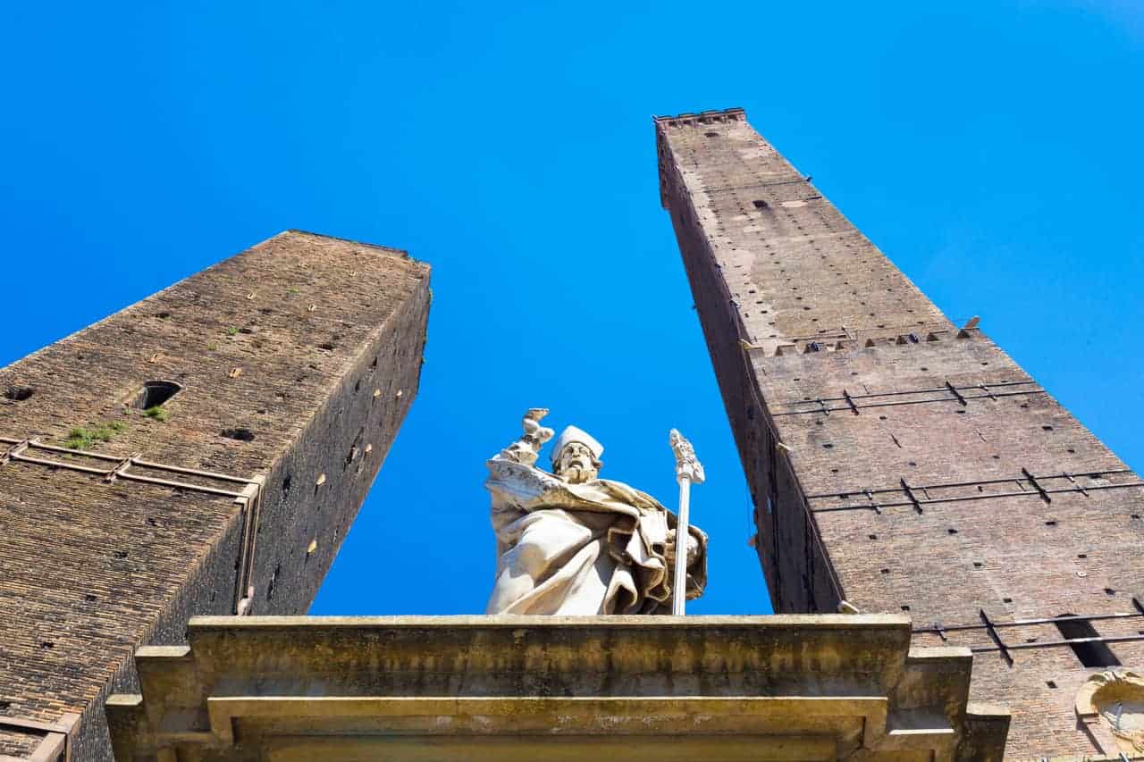 Meteo BOLOGNA, caldo molto intenso. Il barlume di un refrigerio