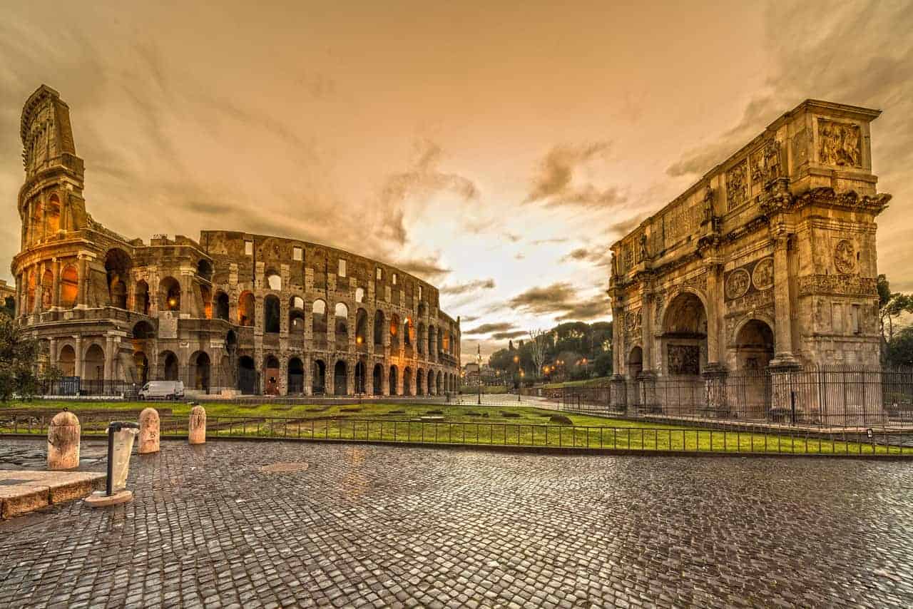 Meteo ROMA caldo afoso costante. Domenica temporale