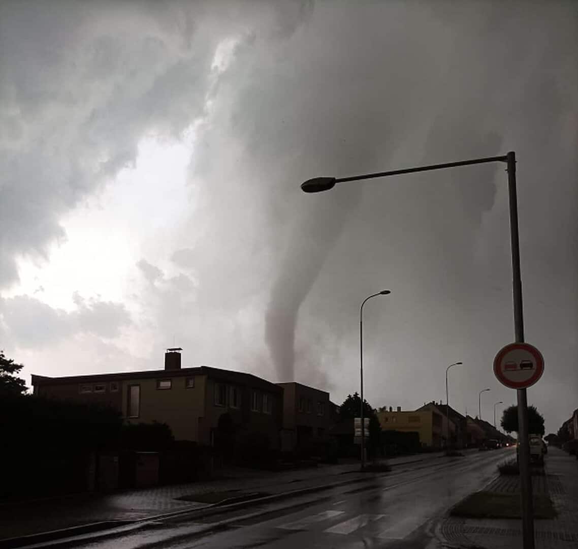 I tornado sono comunque eventi che avvengono sovente in estate sul cuore dell'Europa