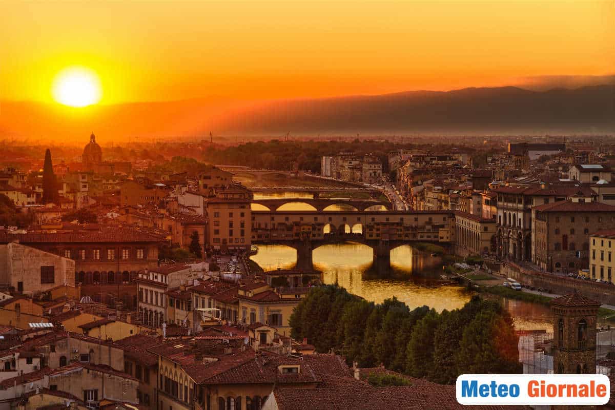 Meteo FIRENZE: verso il caldo fortissimo. Ipotesi di temporali refrigeranti
