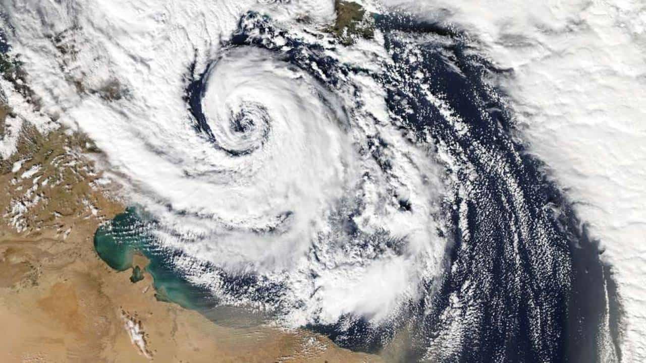 “VEGA”, il ciclone tropicale mediterraneo formatosi a sud della Sicilia il 7 novembre 2014