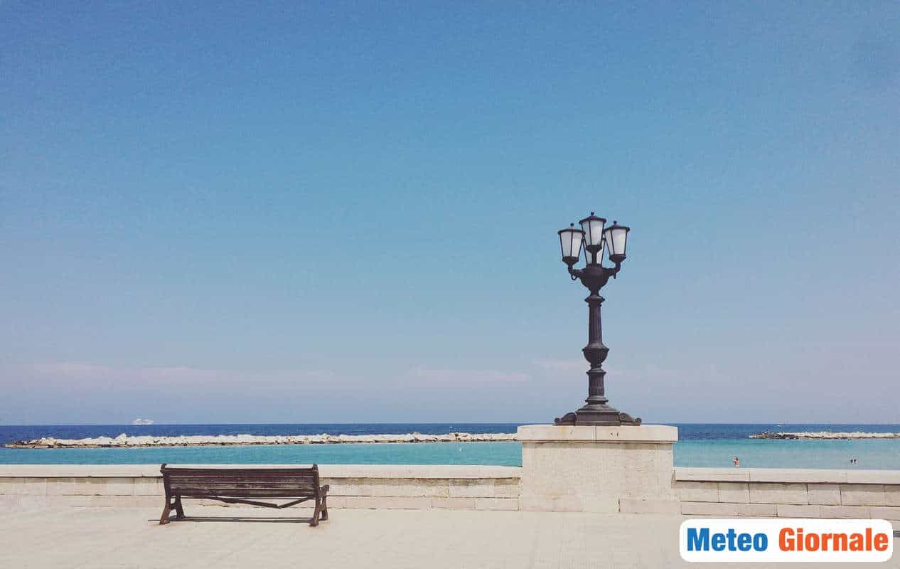 Meteo BARI caldo di forte intensità, afa opprimente