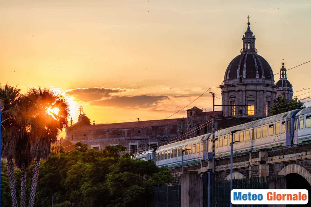 Meteo CATANIA con caldo più tipico per città del Sahara