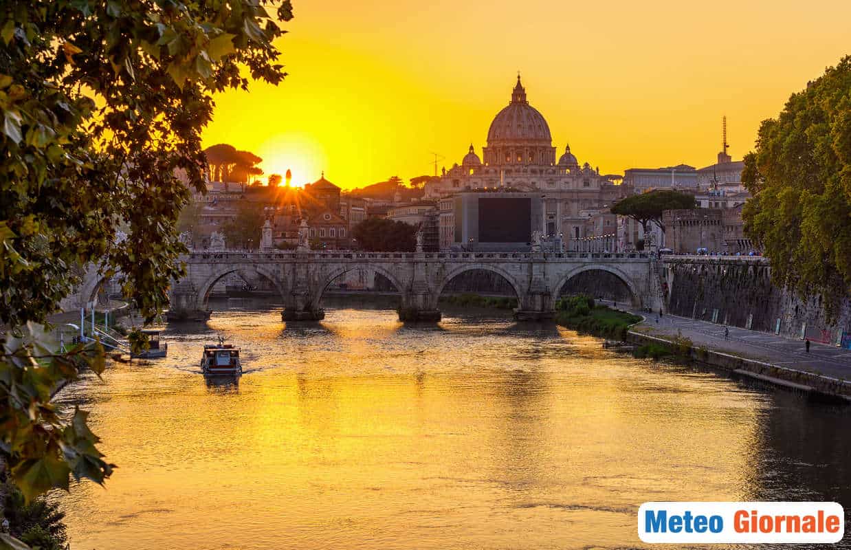 Meteo ROMA: caldo da città tropicale. Temperature altissime e afa opprimente