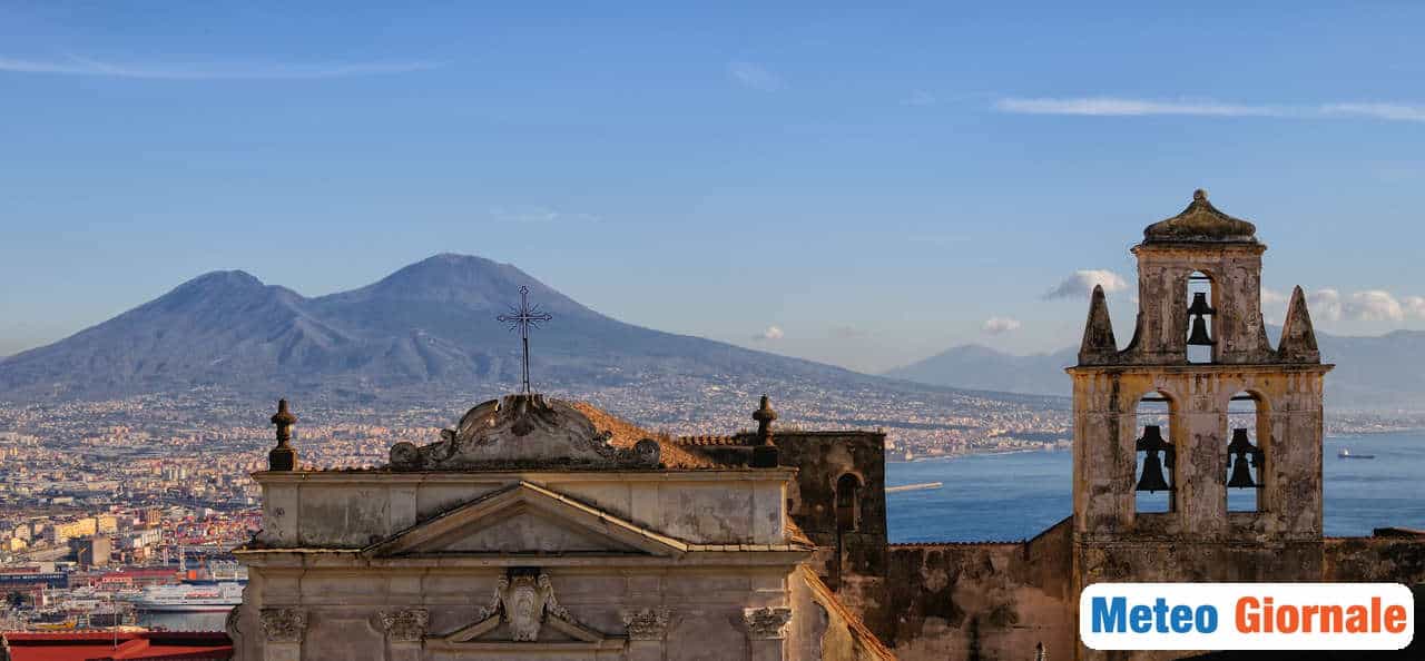 Meteo NAPOLI: abbastanza discreto, clima mite, temperatura diminuzione