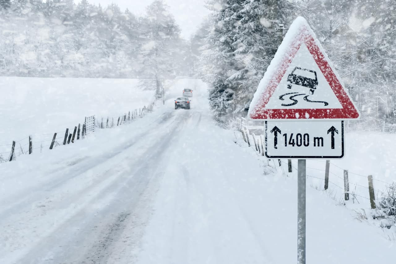 Meteo: arrivano BUFERE di NEVE a quote sempre più basse. Le aree coinvolte