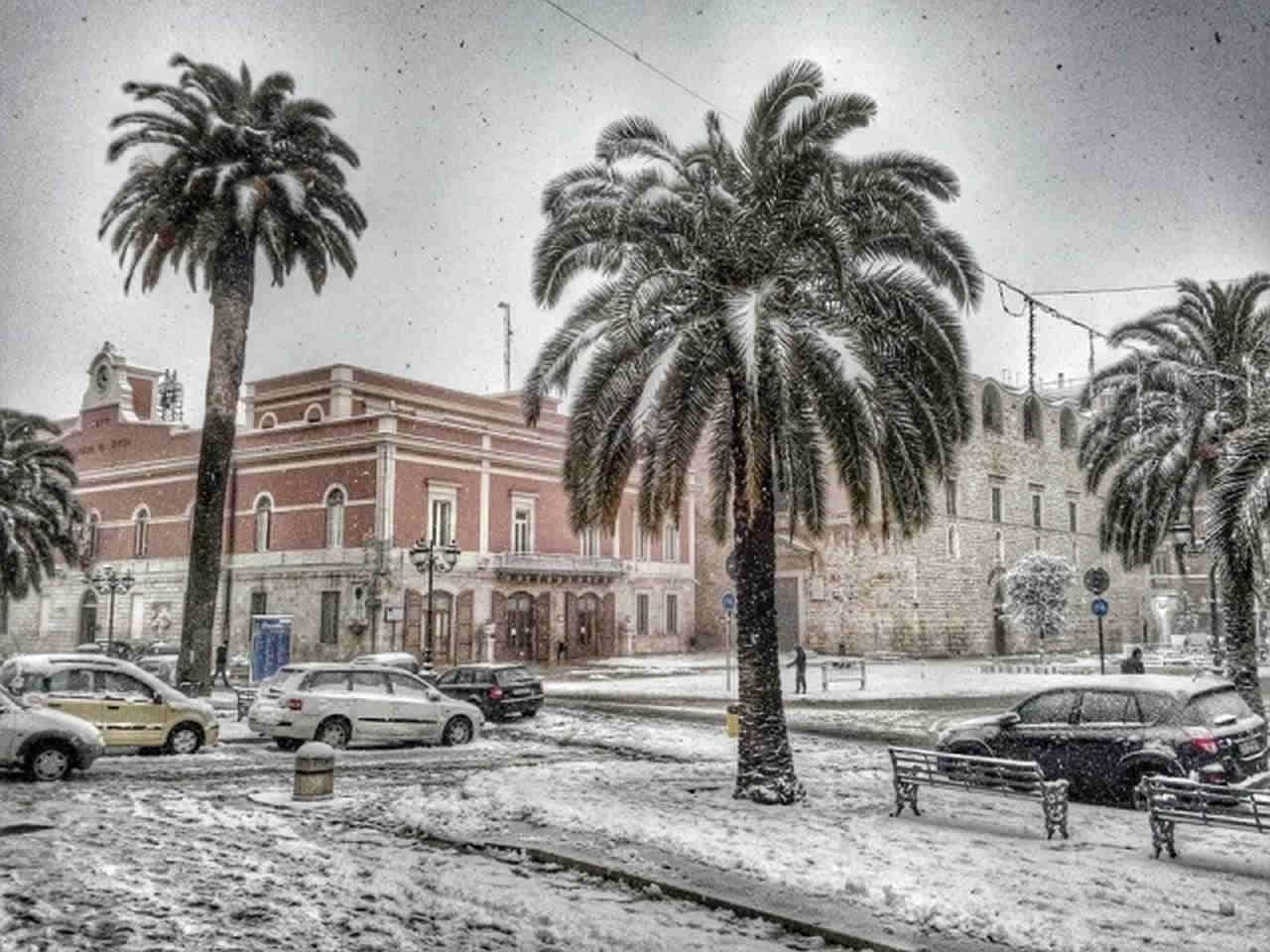 Sicilia ammantata dalla neve fin su località dove è rarissima