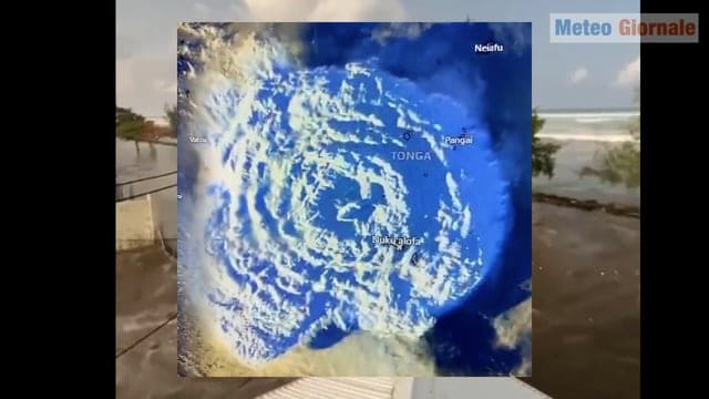 Video di un disastro annunciato: Tonga, esplosione disastrosa di un vulcano. Tsunami sino in America