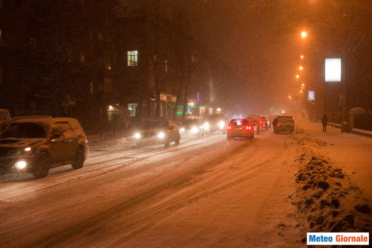 La neve farà la sua comparsa soprattutto nelle ore notturne.