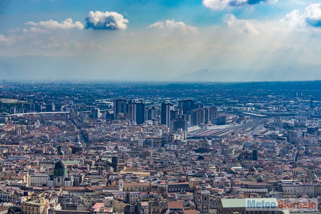 Napoli. Credit Bejanet | Dreamstime.