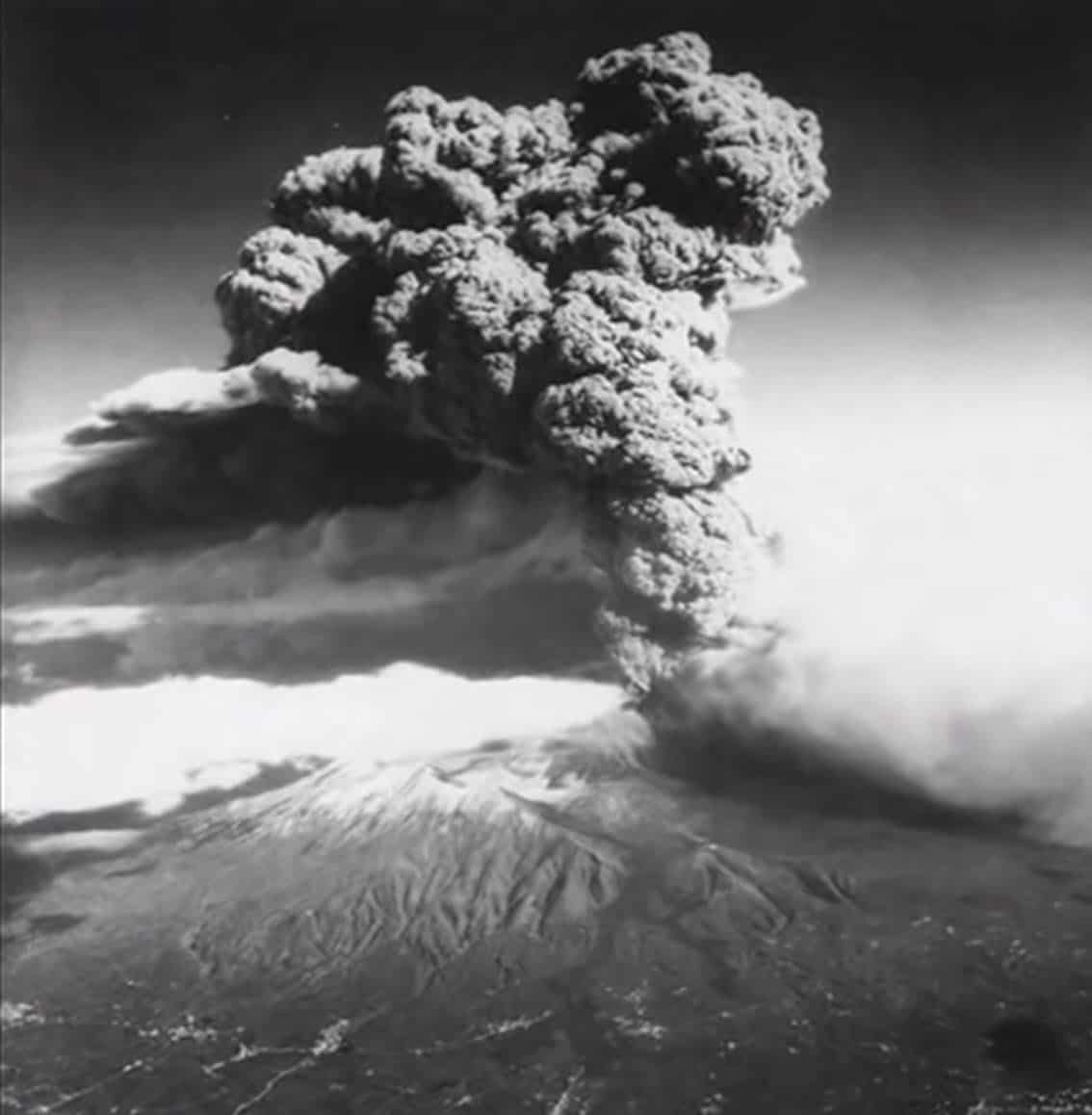 Eruzione Vesuvio 1944, l’ultimo evento. Quando sarà il prossimo devastante?