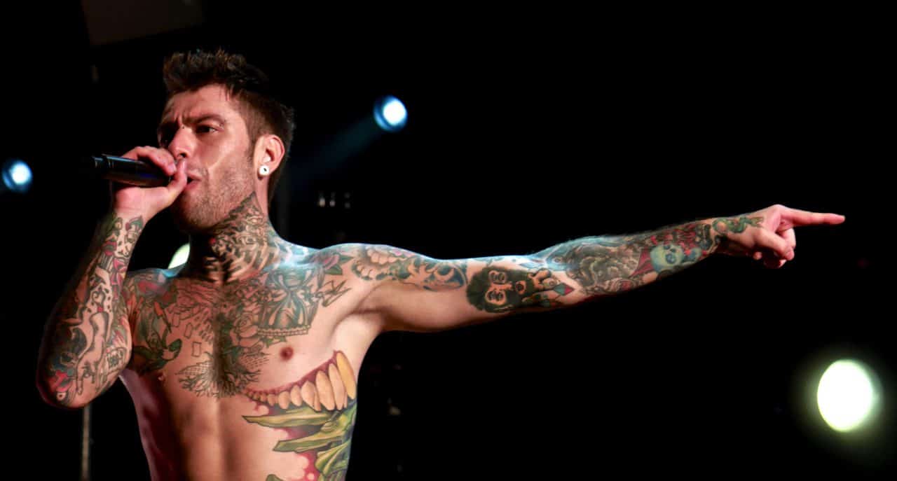 Fedez operato a Milano. Attualmente è ricoverato in ospedale