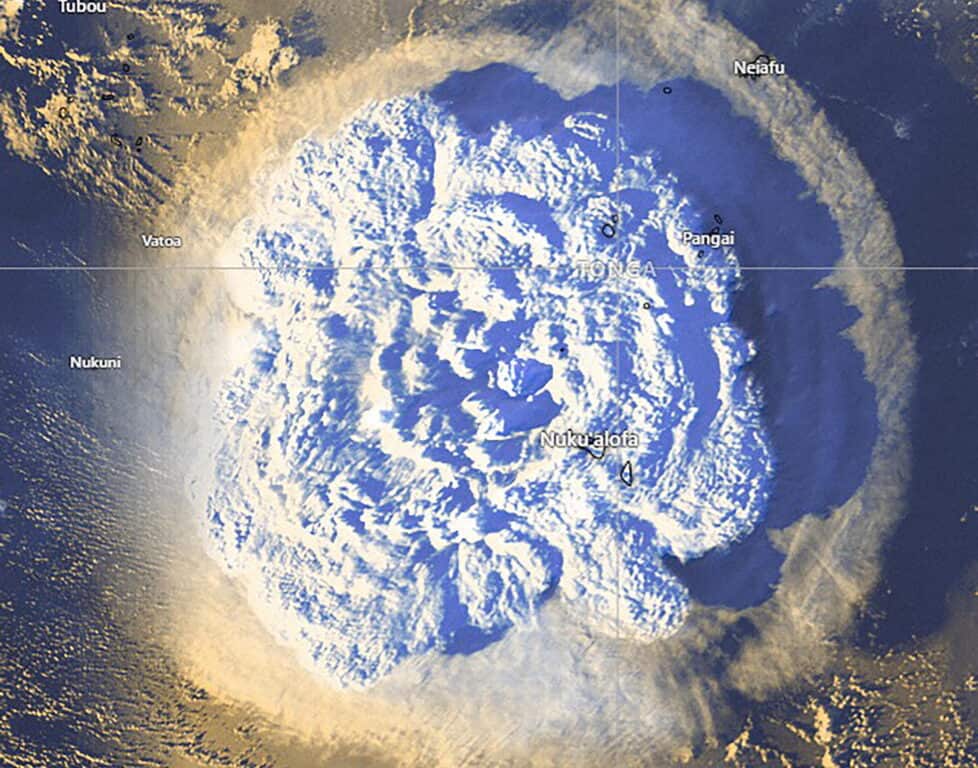 esplosione vulcano a tonga