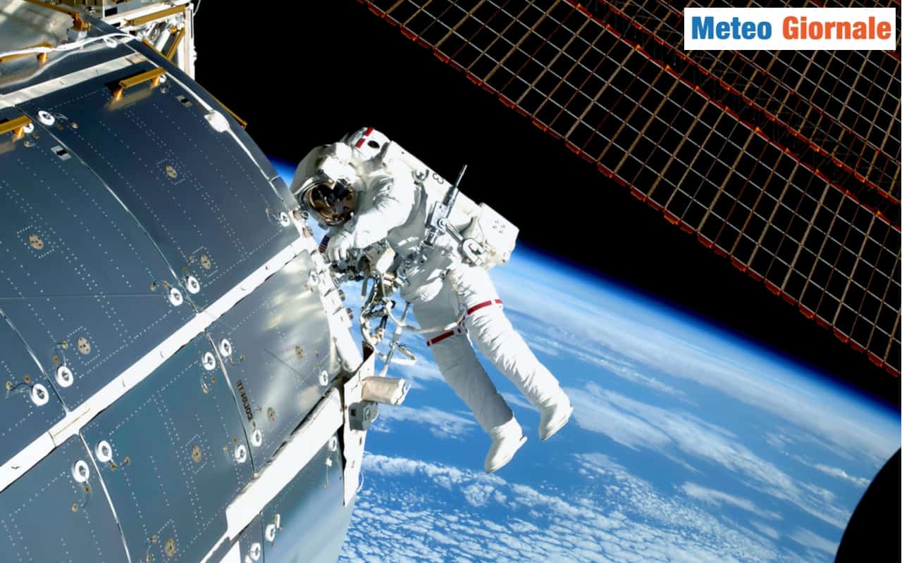 Foto rappresentativa, scattato dell'ISS con un astronauta. La foto originale è coperta da un costoso copyright. 