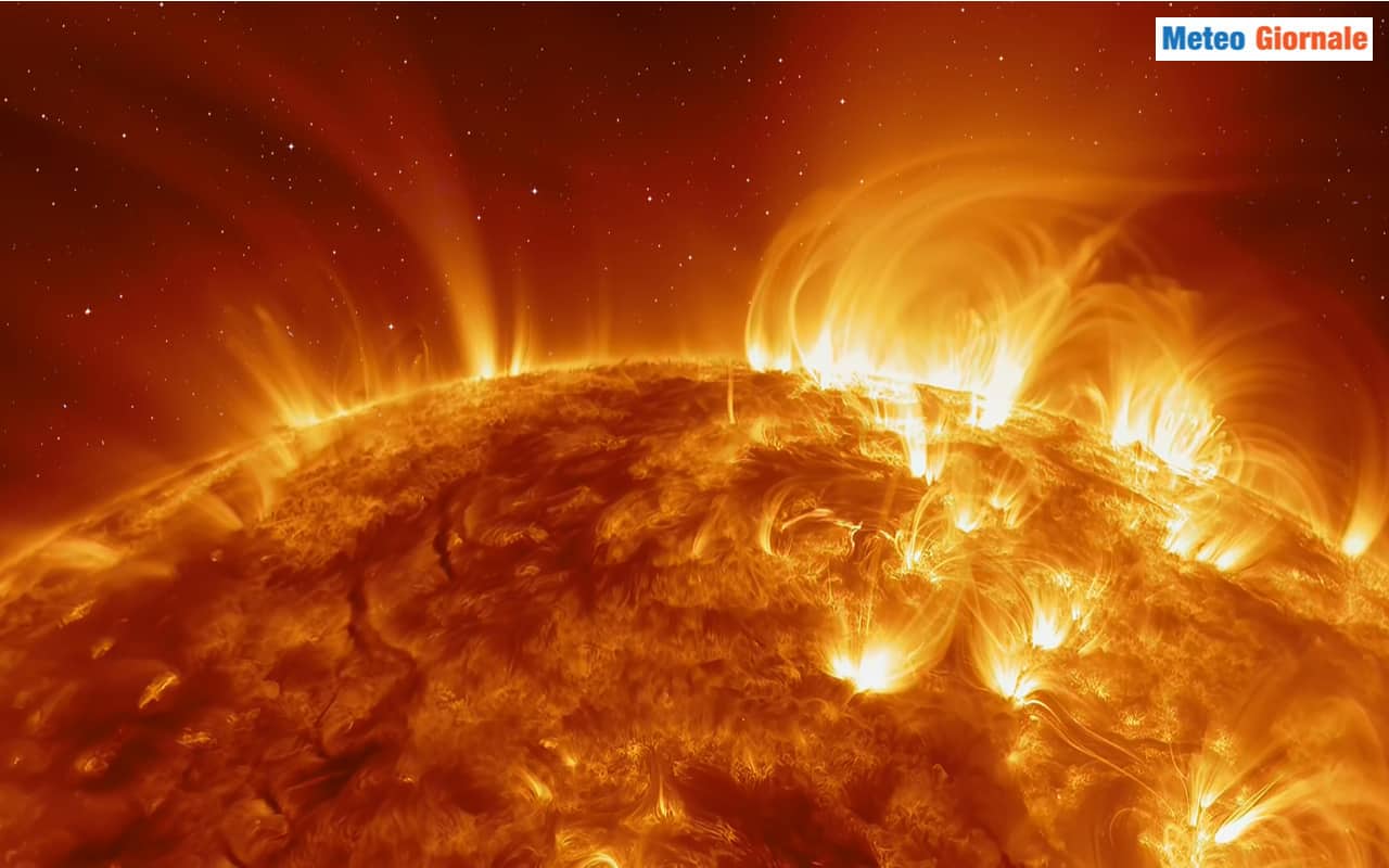 Tempesta solare, e la corona del Sole.