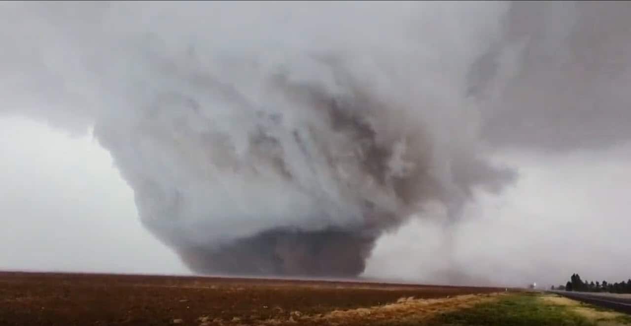 SUPER TORNADO. Video Meteo