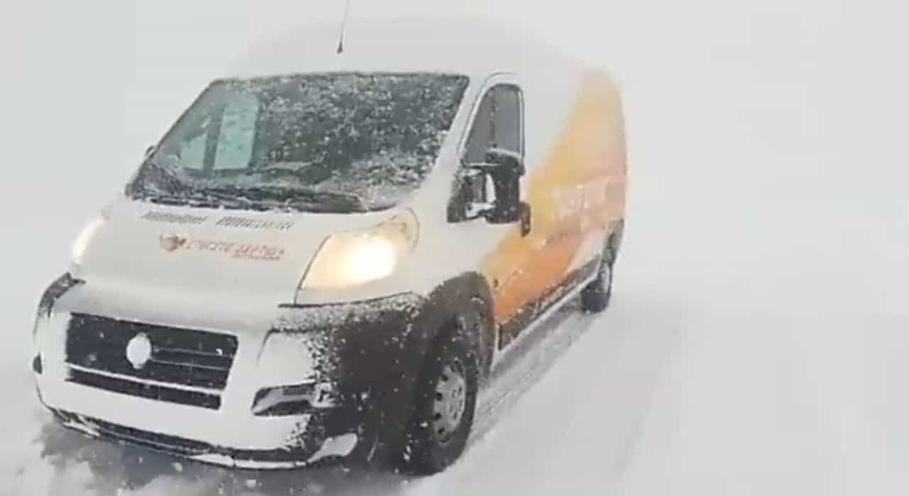 Improvvise, tormente di neve fuori stagione. Video Meteo